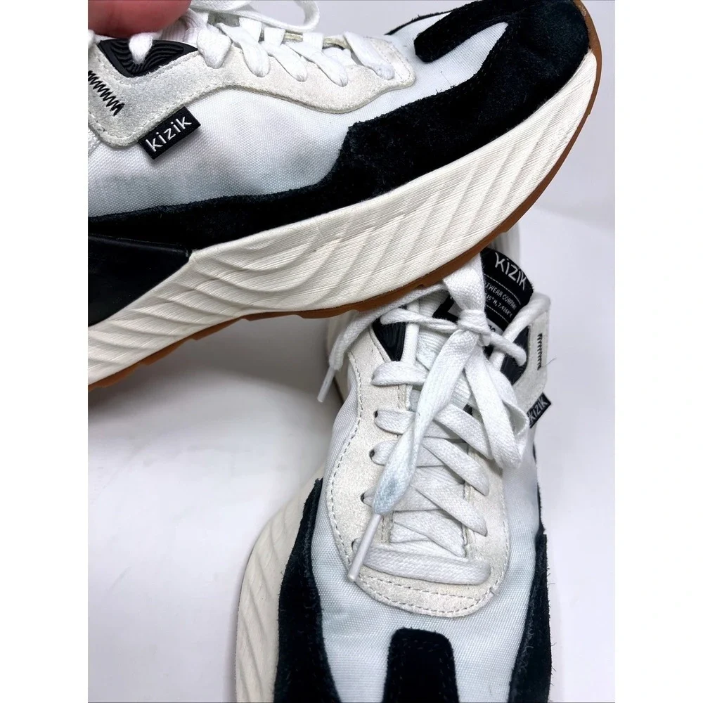 Kizik Monaco White/Black Hands-Free Slip in/on Shoes Womens size 8 Walking Retro